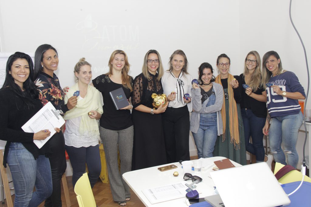 Ricamente livre e mulheres em formação